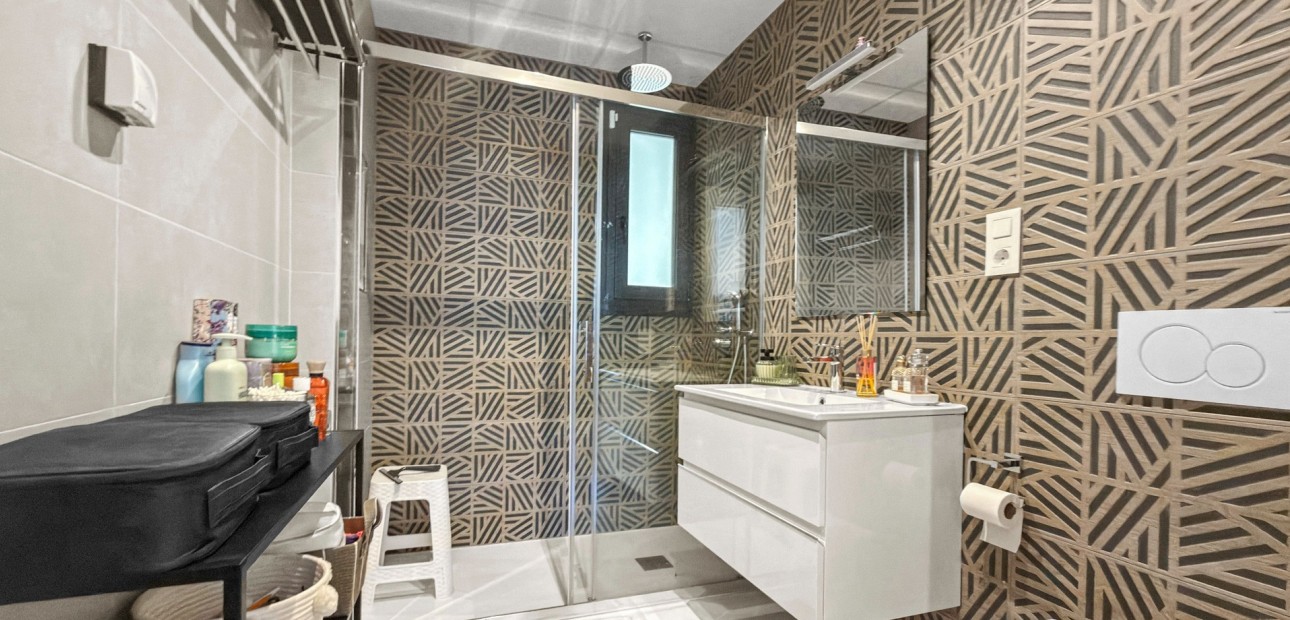 Sale - Apartment / flat -
Orihuela Costa - Playa Flamenca