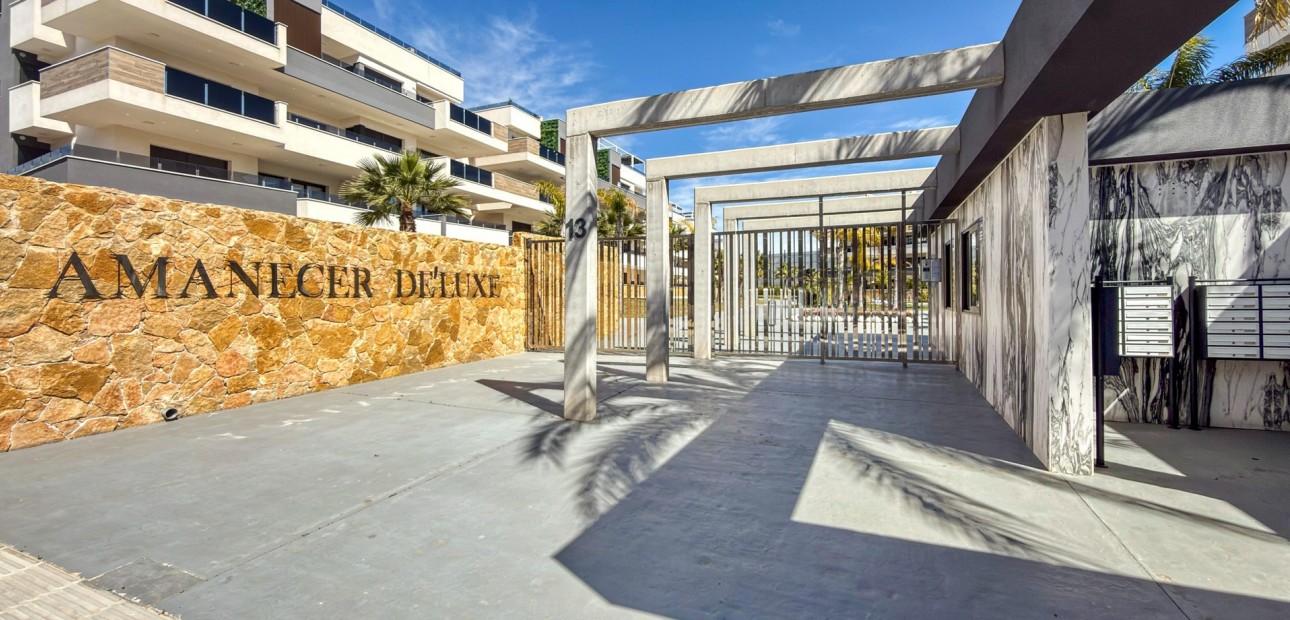 Sale - Apartment / flat -
Orihuela Costa - Playa Flamenca