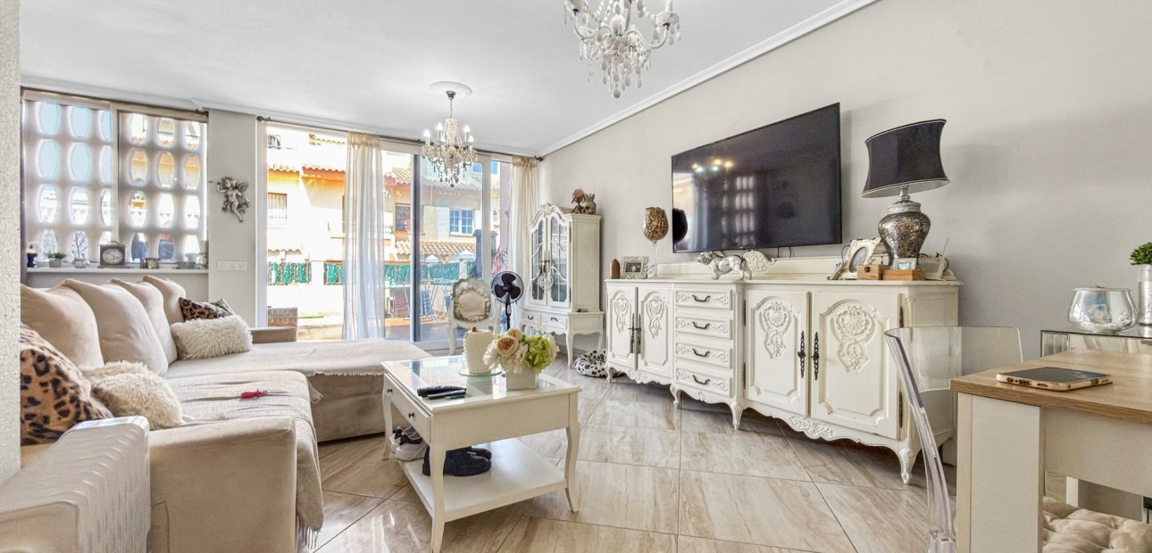 Sale - Townhouse -
Orihuela Costa - La Florida