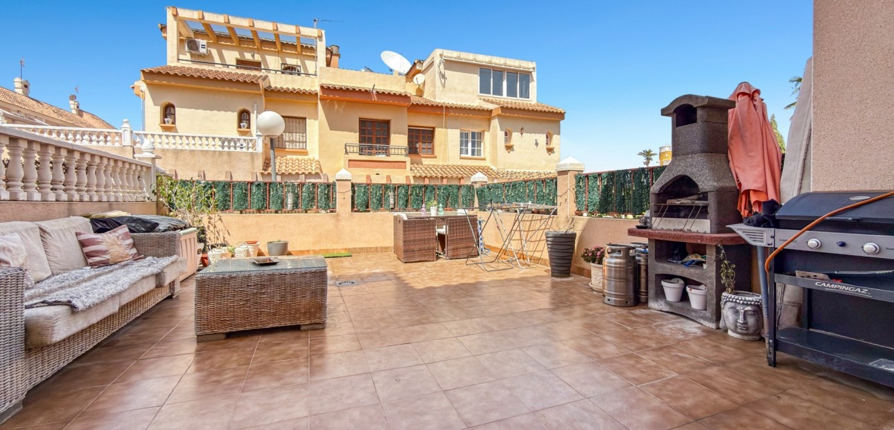 Sale - Townhouse -
Orihuela Costa - La Florida