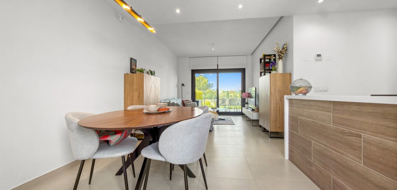 Sale - Apartment / flat -
Pilar de La Horadada - Lo Romero Golf