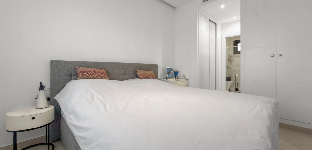 Sale - Apartment / flat -
Pilar de La Horadada - Lo Romero Golf