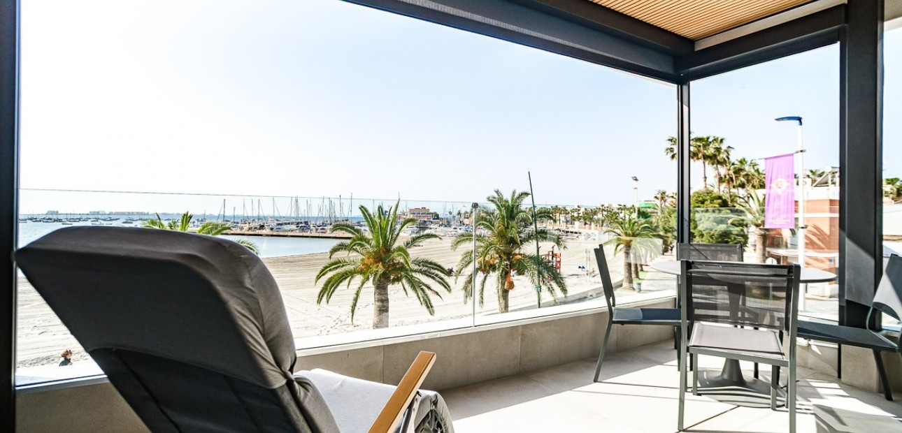 Venta - Apartamento / piso -
LO PAGÁN