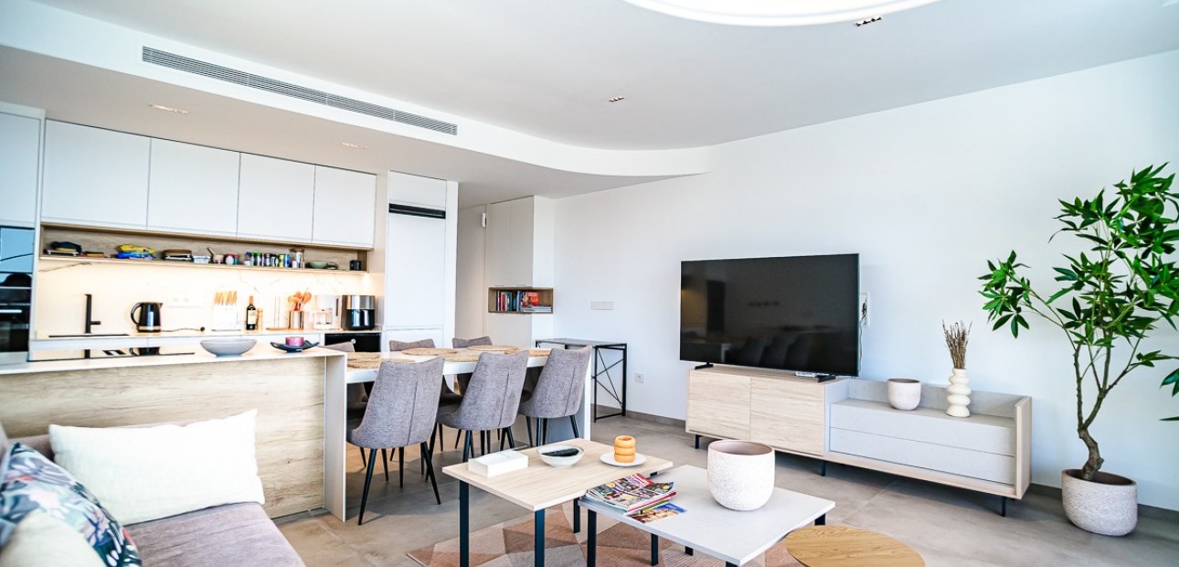 Venta - Apartamento / piso -
LO PAGÁN