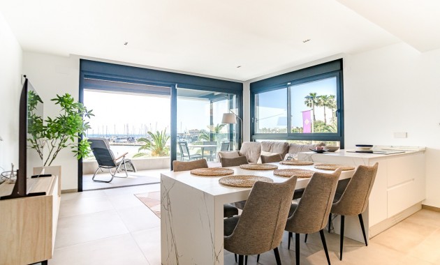 Venta - Apartamento / piso -
LO PAGÁN