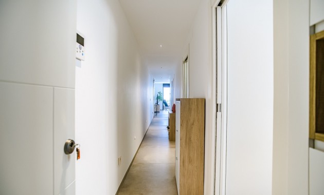 Venta - Apartamento / piso -
LO PAGÁN