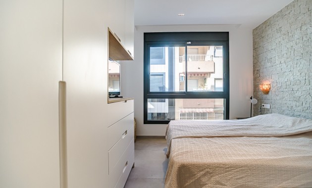 Venta - Apartamento / piso -
LO PAGÁN