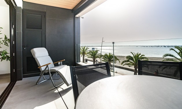 Venta - Apartamento / piso -
LO PAGÁN