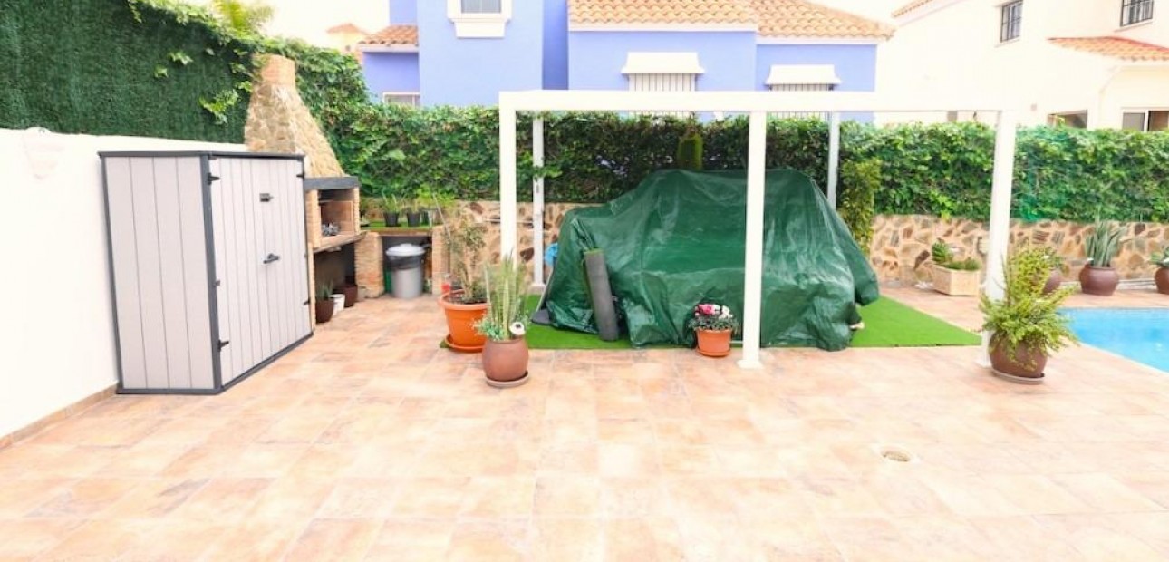 Venta - Villa -
San Miguel de Salinas - Las filipinas