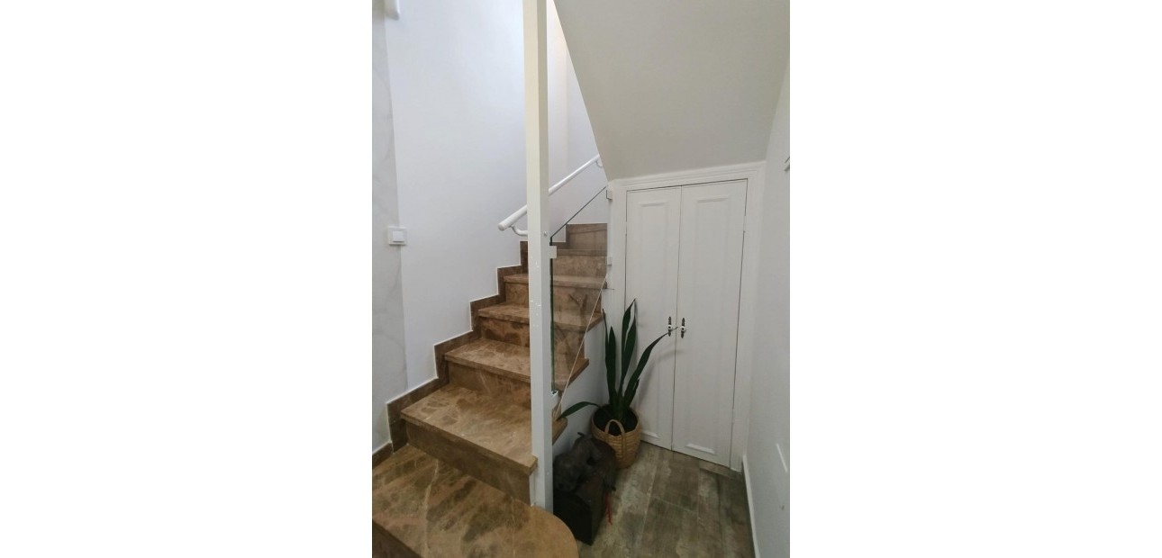 Venta - Villa -
San Miguel de Salinas - Las filipinas