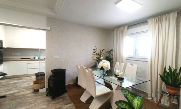 Venta - Villa -
San Miguel de Salinas - Las filipinas