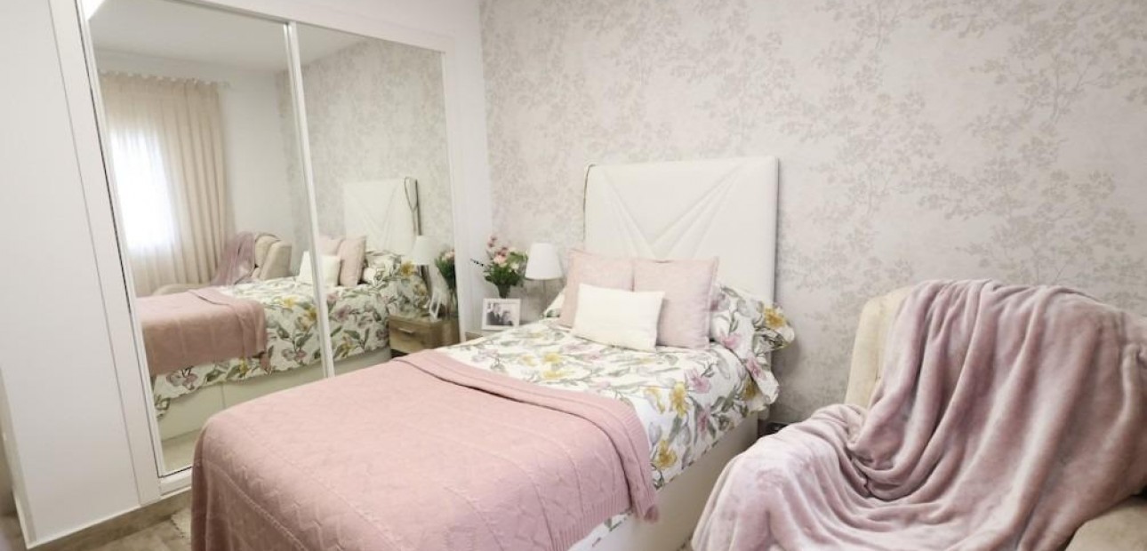 Venta - Villa -
San Miguel de Salinas - Las filipinas