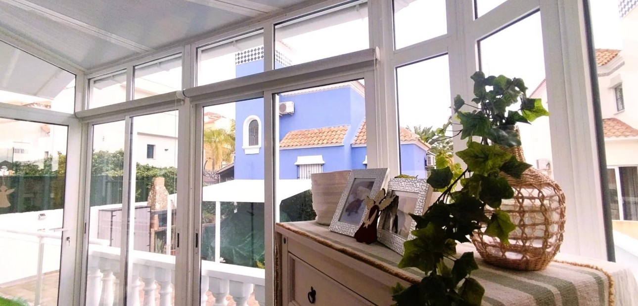 Venta - Villa -
San Miguel de Salinas - Las filipinas