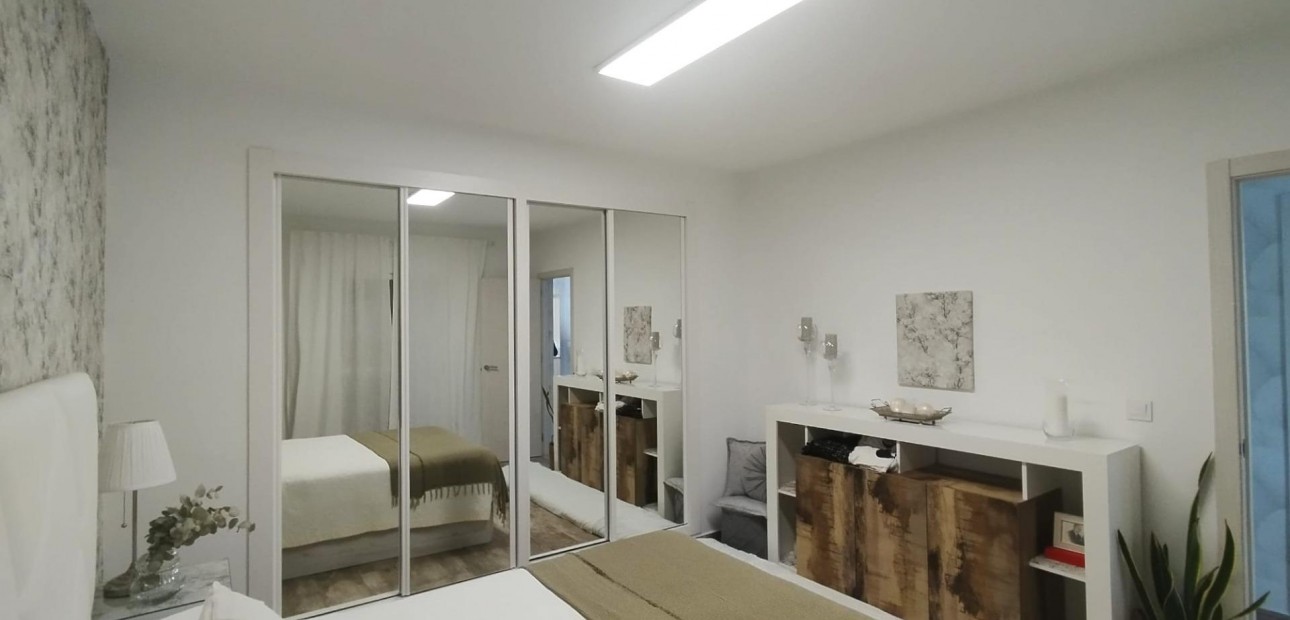 Venta - Villa -
San Miguel de Salinas - Las filipinas