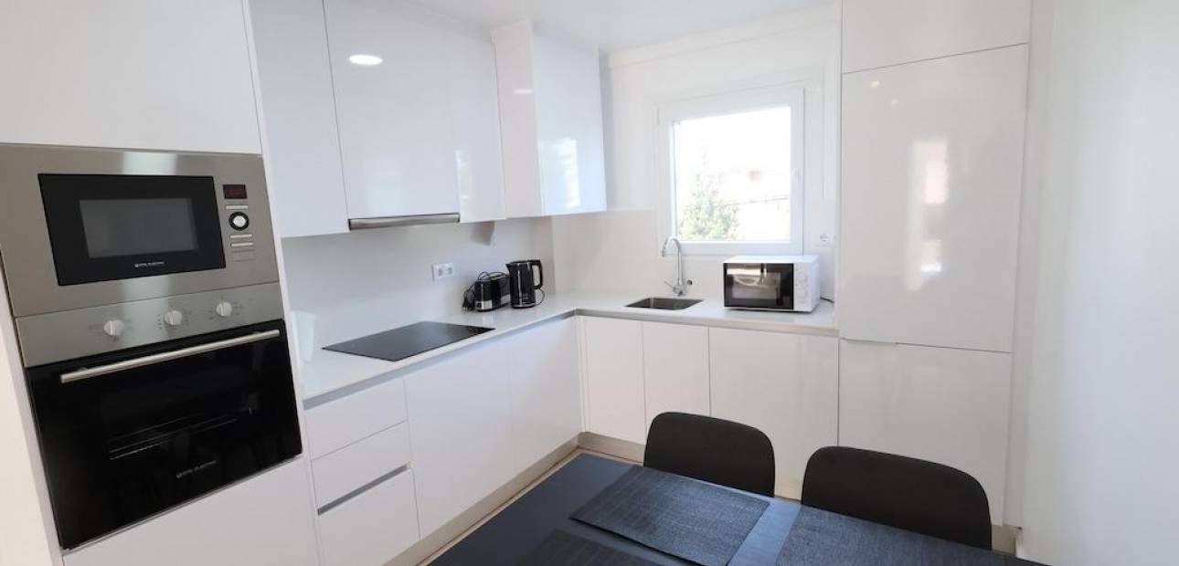 Venta - Bungalow -
Orihuela Costa - La Zenia