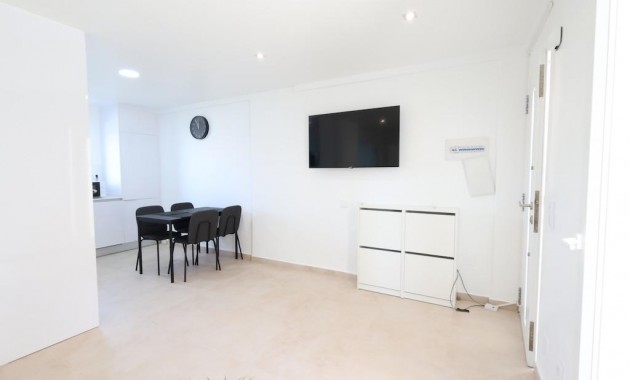 Venta - Bungalow -
Orihuela Costa - La Zenia