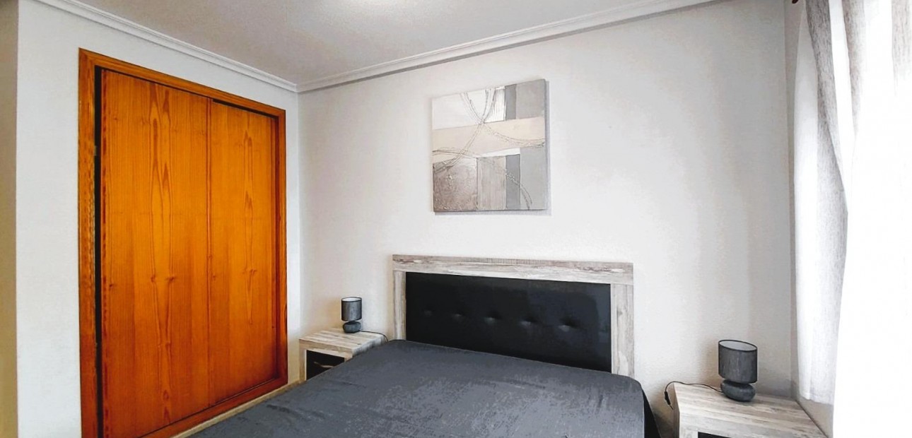 Venta - Apartamento / piso -
Orihuela Costa - Playa Flamenca