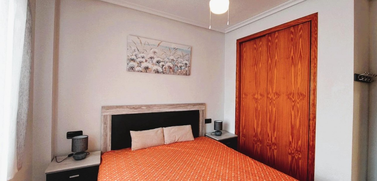 Venta - Apartamento / piso -
Orihuela Costa - Playa Flamenca