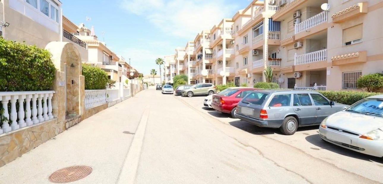Venta - Apartamento / piso -
Orihuela Costa - Playa Flamenca
