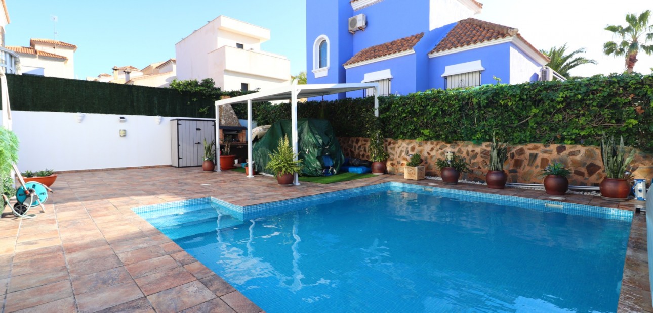 Venta - Detached Villa -
Orihuela Costa - Villamartin