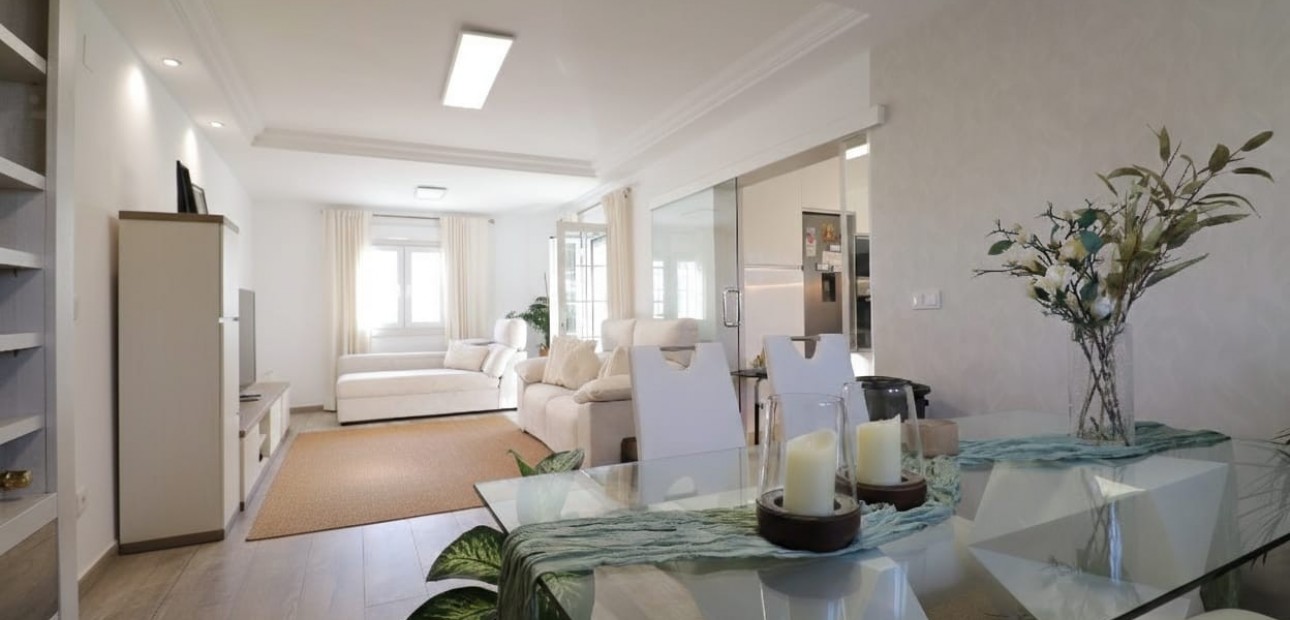 Venta - Detached Villa -
Orihuela Costa - Villamartin