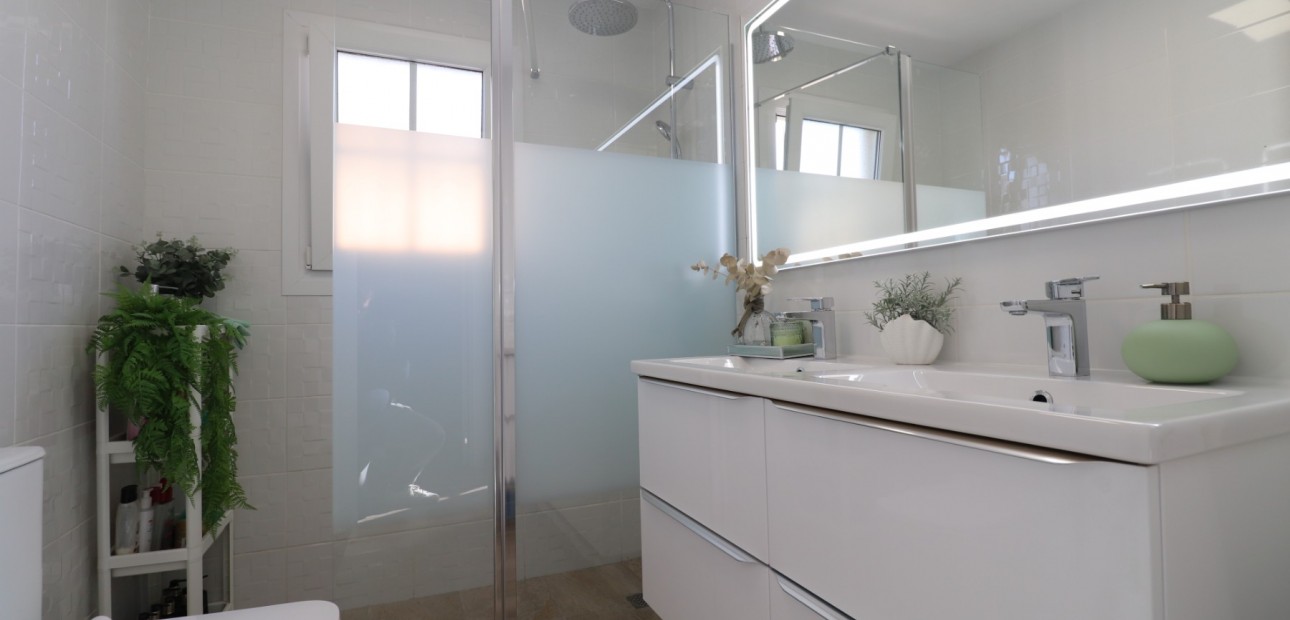 Venta - Detached Villa -
Orihuela Costa - Villamartin