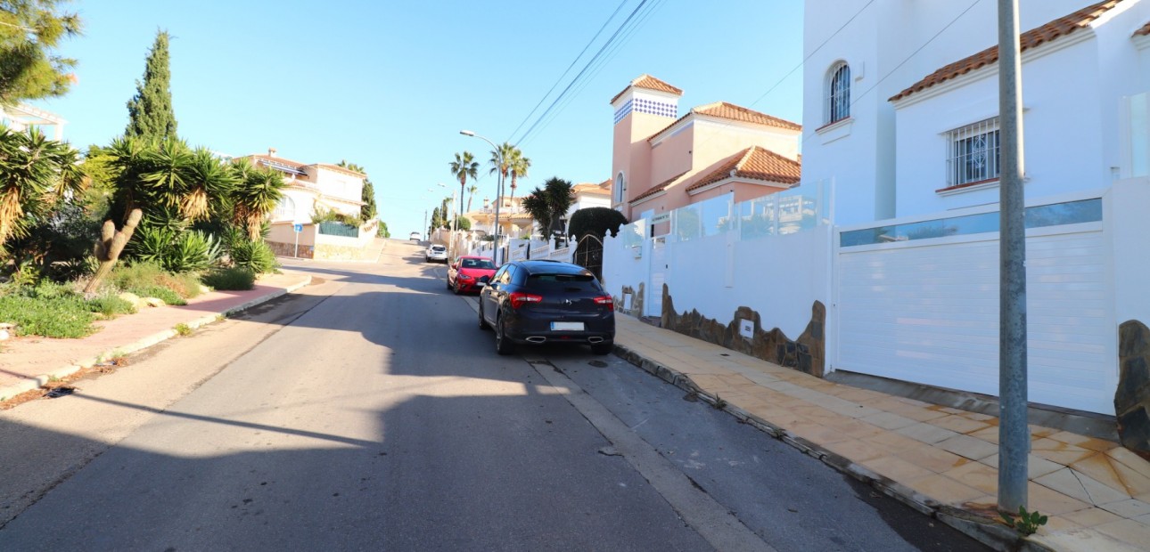 Venta - Detached Villa -
Orihuela Costa - Villamartin