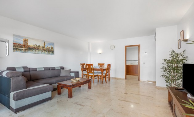 Venta - Apartamento / piso -
Torrevieja - Punta Prima