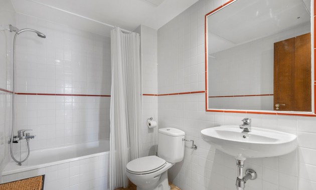 Venta - Apartamento / piso -
Torrevieja - Punta Prima