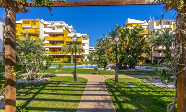 Venta - Apartamento / piso -
Torrevieja - Punta Prima
