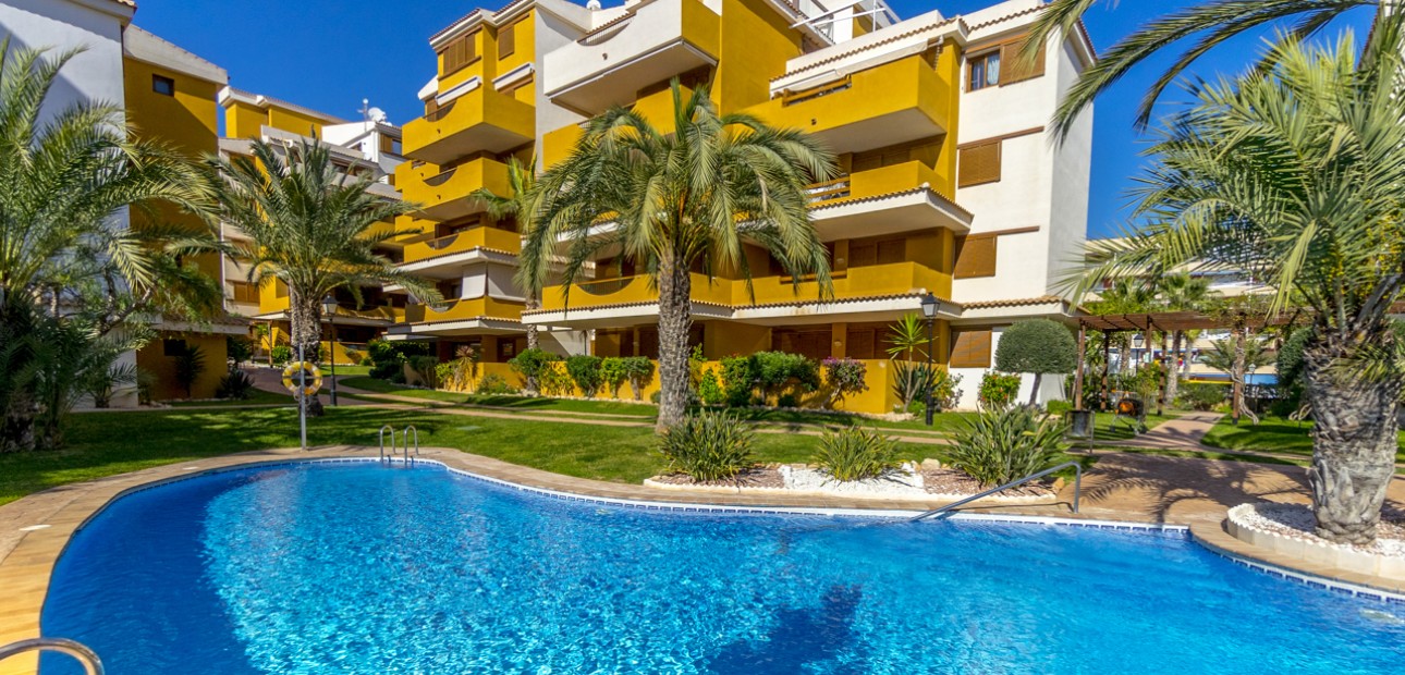 Venta - Apartamento / piso -
Torrevieja - Punta Prima