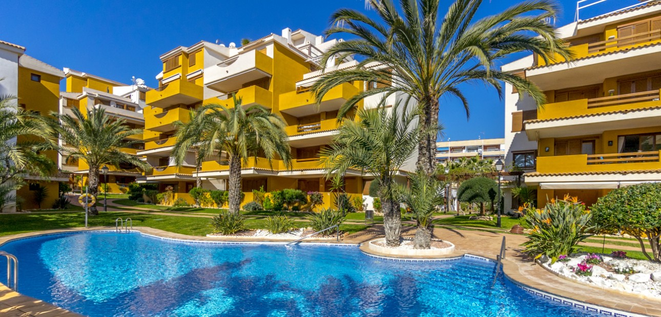 Venta - Apartamento / piso -
Torrevieja - Punta Prima