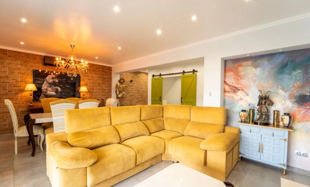 Venta - Apartamento / piso -
Torrevieja - Playa Del Cura