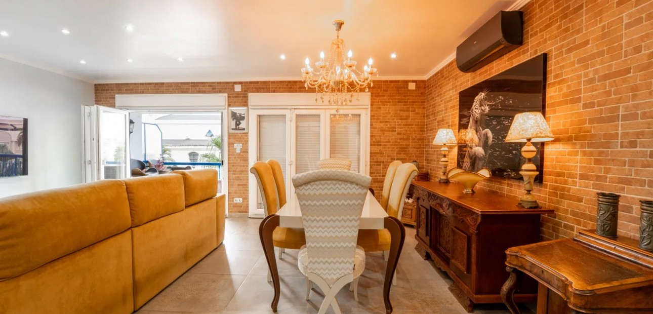 Venta - Apartamento / piso -
Torrevieja - Playa Del Cura