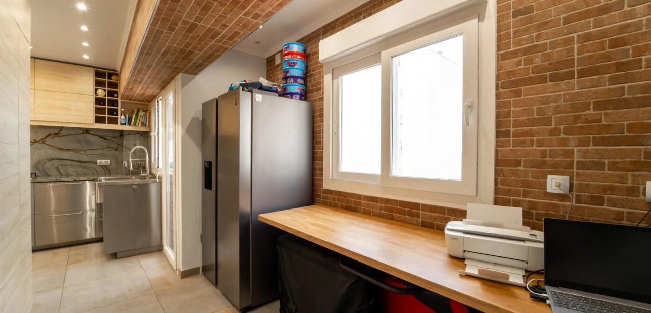 Venta - Apartamento / piso -
Torrevieja - Playa Del Cura