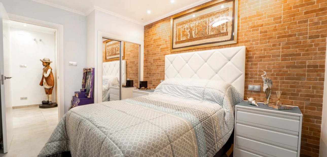 Venta - Apartamento / piso -
Torrevieja - Playa Del Cura