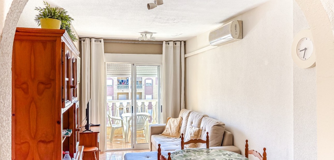 Venta - Apartamento / piso -
Torrevieja - Parque de las Naciones