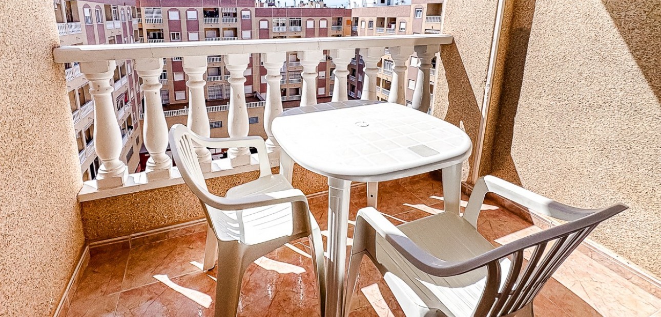 Venta - Apartamento / piso -
Torrevieja - Parque de las Naciones