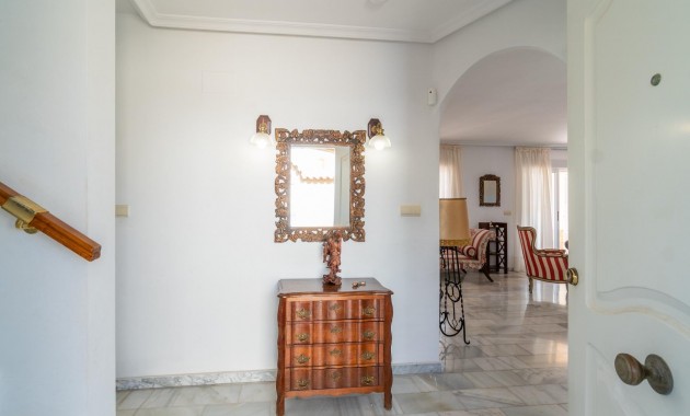 Venta - Villa -
Orihuela Costa - La Zenia