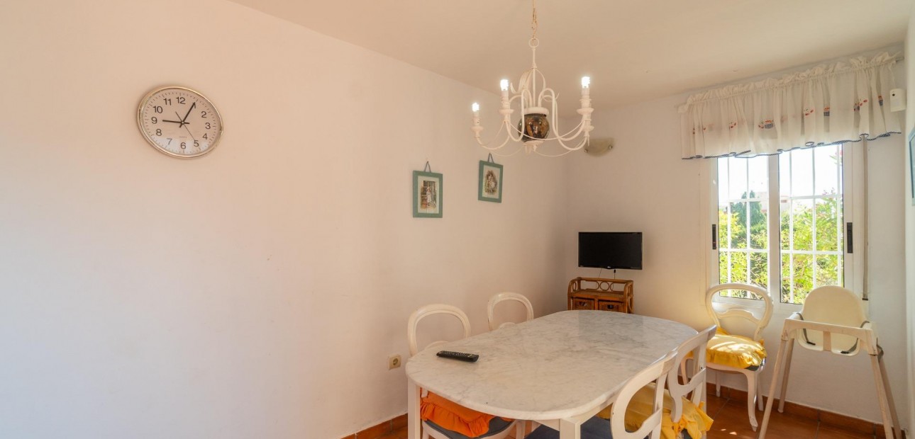 Venta - Villa -
Orihuela Costa - La Zenia