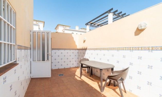 Venta - Villa -
Orihuela Costa - La Zenia