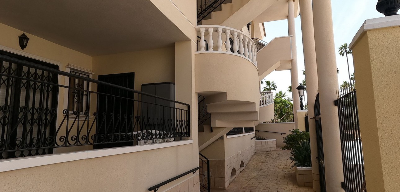 Venta - Apartamento / piso -
Jacarilla - Jacarilla - Town