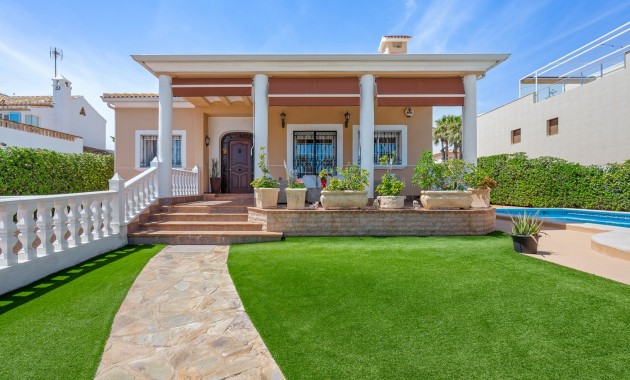 Venta - Detached Villa -
Torrevieja - Torre La Mata