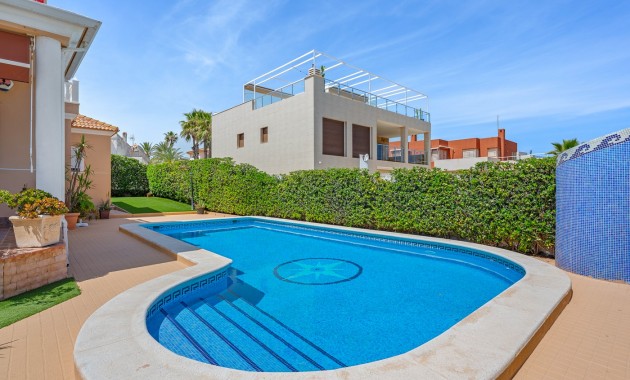 Venta - Detached Villa -
Torrevieja - Torre La Mata