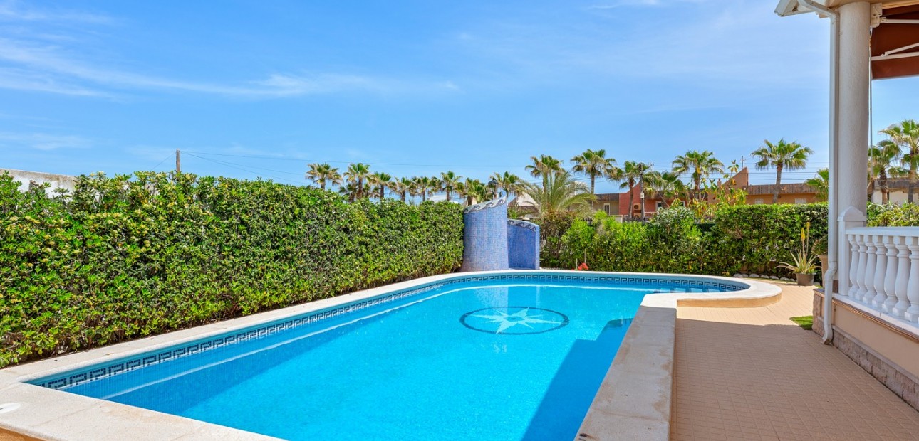 Venta - Detached Villa -
Torrevieja - Torre La Mata