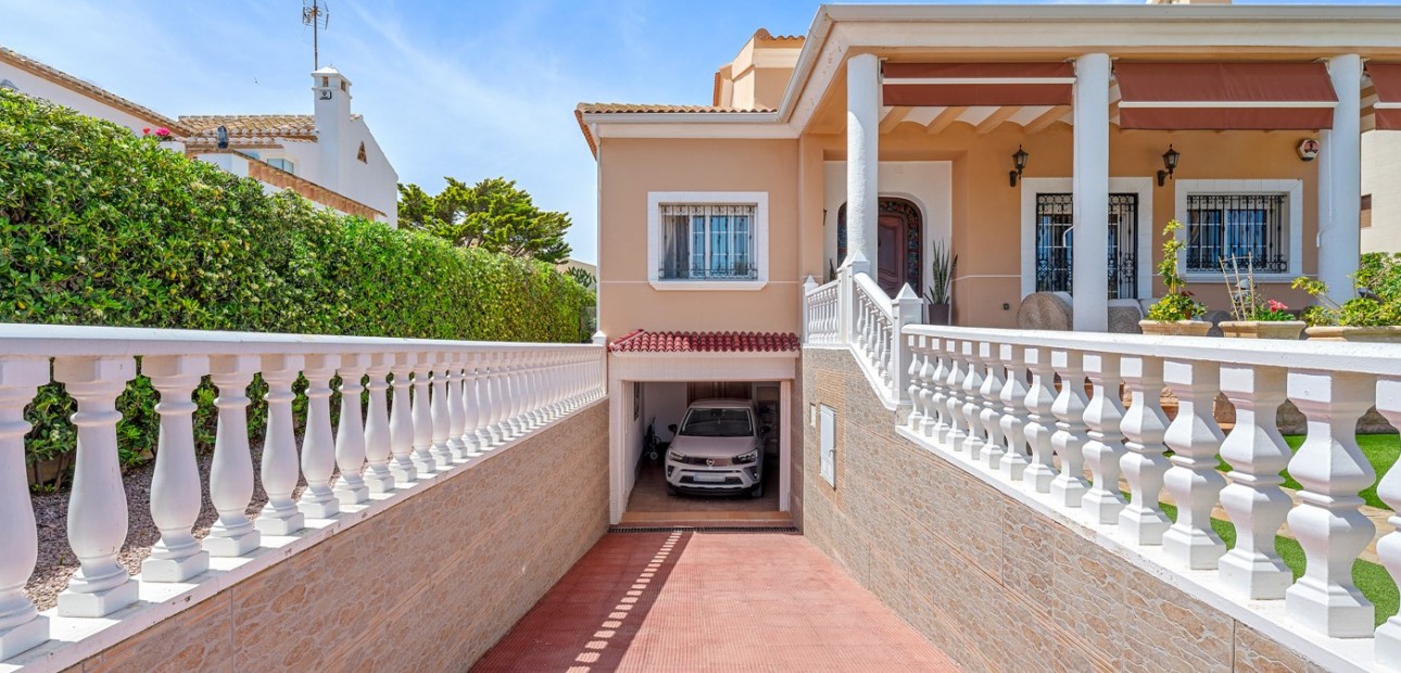 Venta - Detached Villa -
Torrevieja - Torre La Mata