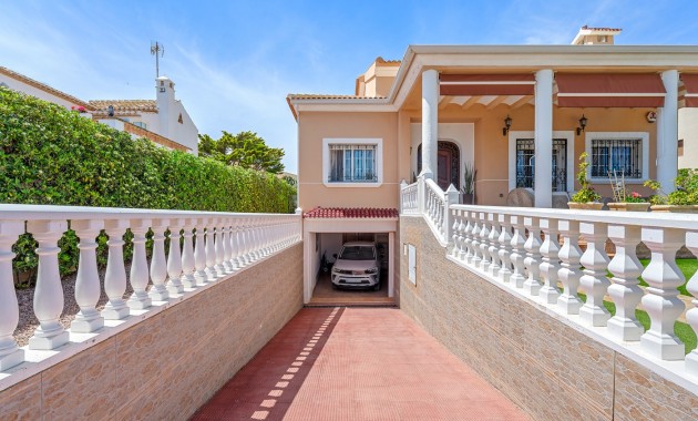 Venta - Detached Villa -
Torrevieja - Torre La Mata