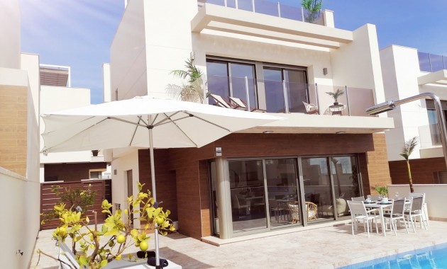 Herverkoop - Detached Villa -
Villamartín