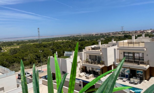 Herverkoop - Detached Villa -
Villamartín