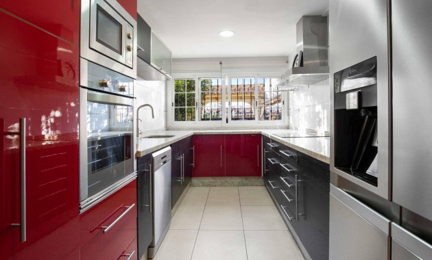 Venta - House -
Orihuela Costa - Los Almendros-La Florida